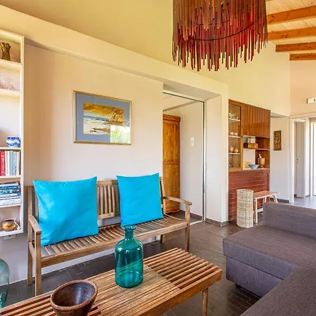 Anna's Sea House Near To A Sandy Beach! Kato Daratso